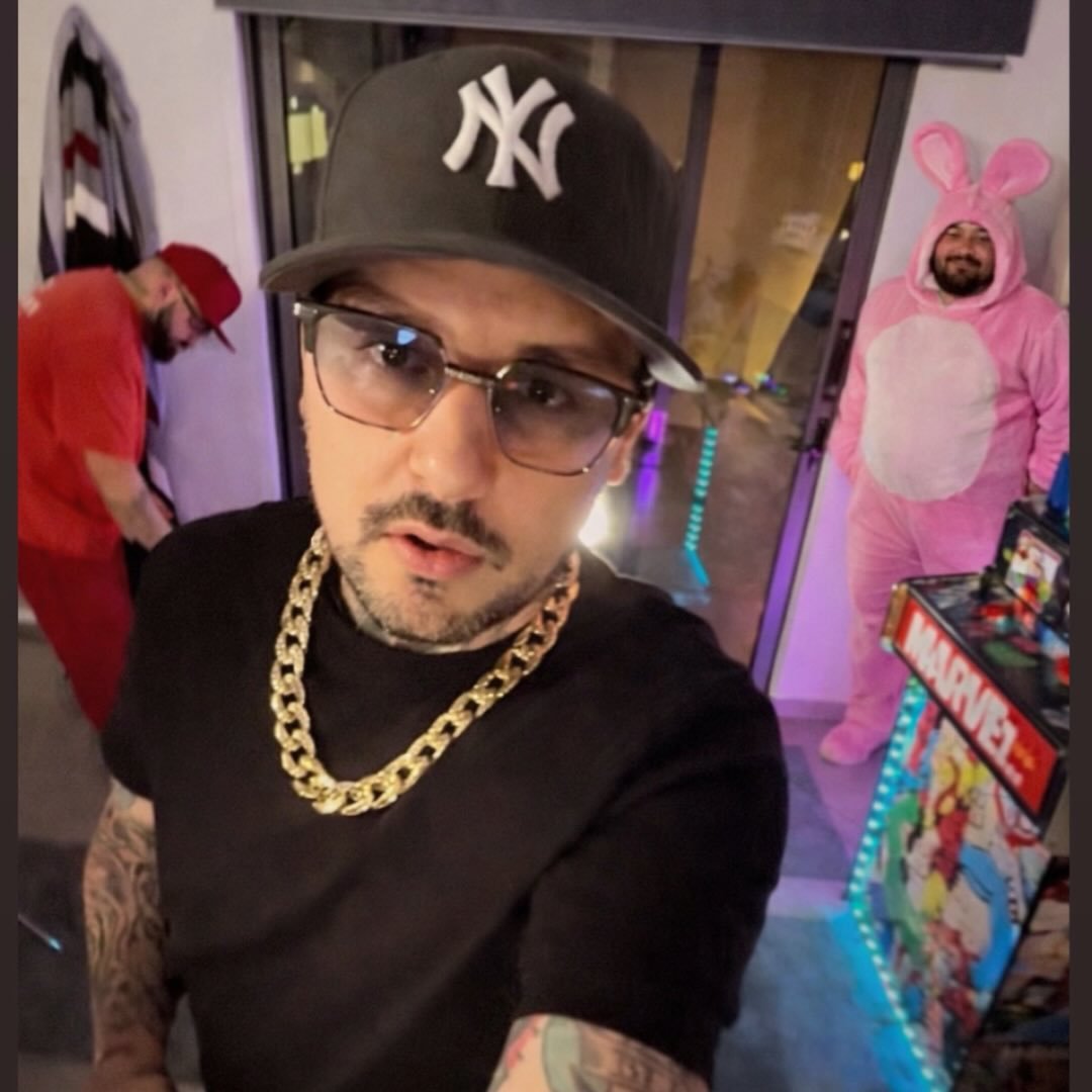 Bass Sultan Hengzt – Rapper und Casino Streamer, auf Twitch bekannt als BassSultanHengzt45